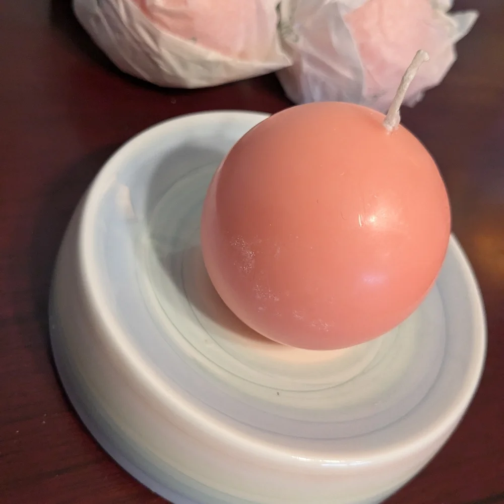 PartyLite One Full Box of 3 CORAL Pink HIBISCUS 2" Ball Candles New Round Q23323 - Picture 4 of 6